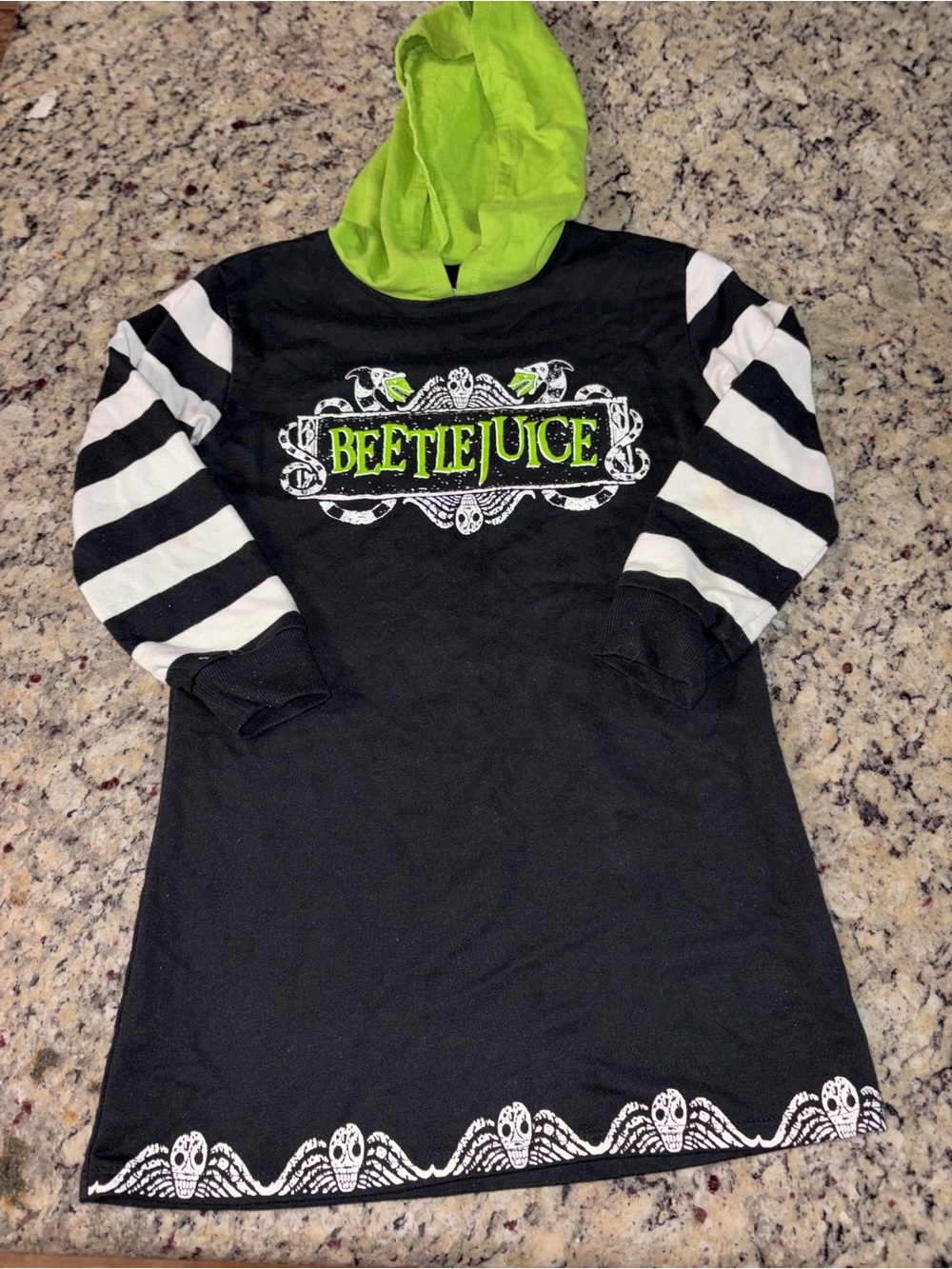 Beetlejuice hooded dress size 6x
